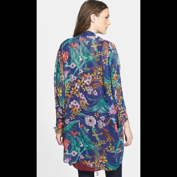 NWOT Hot & Delicious Floral Kimono Jacket - Picture 3 of 16